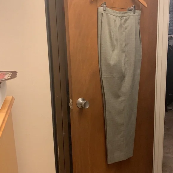 Le Suit Womens Pantsuit Size:14P - Picture 3 of 4